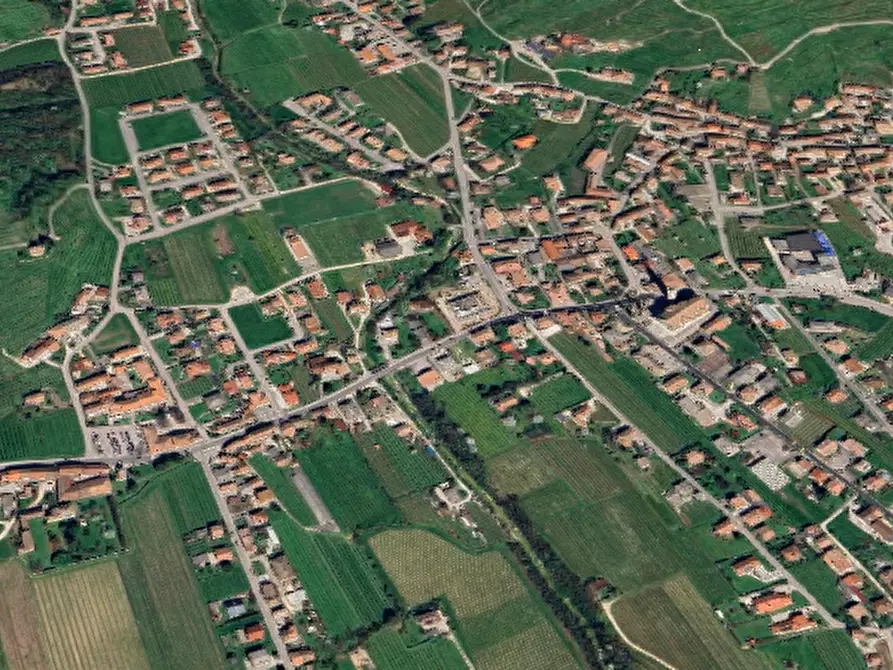 Immagine 11 di Magazzino in vendita  in Piazza Rovere a Farra Di Soligo