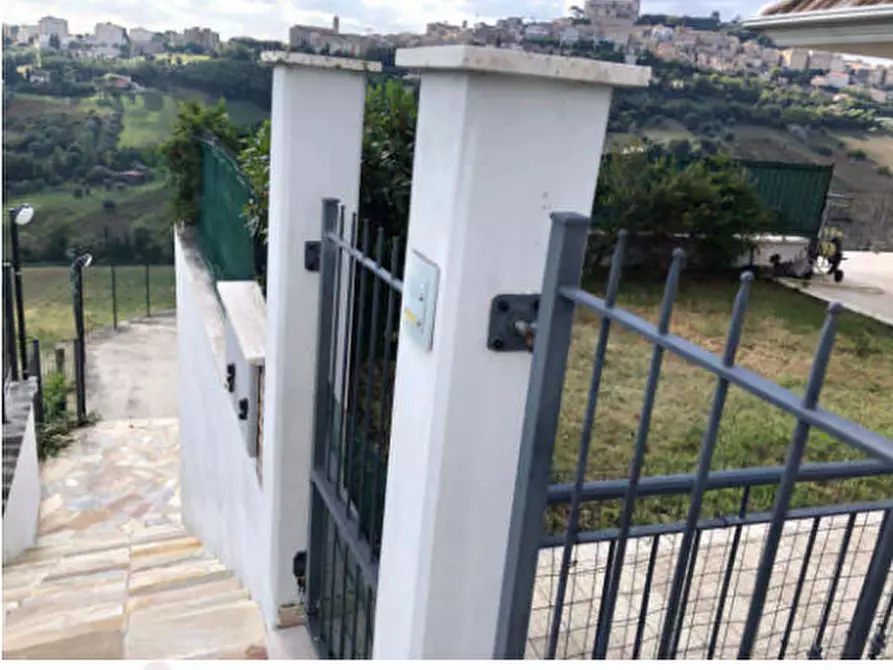 Immagine 4 di Casa indipendente in vendita  in Viale Tiro a Segno a Fermo