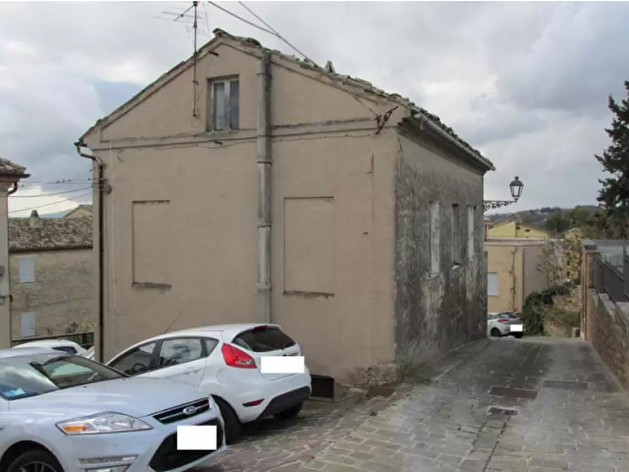 Immagine 2 di Casa indipendente in vendita  in Via Mentana a Montegiorgio