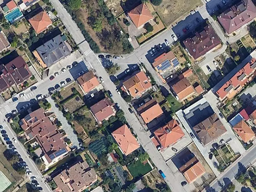 Immagine 10 di Posto auto in vendita  in Via Ruderi Romani a Fermo