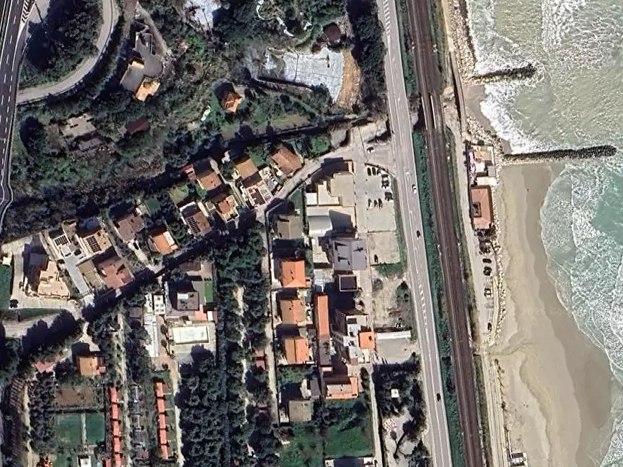 Immagine 23 di Appartamento in vendita  in Località tre camini a Campofilone