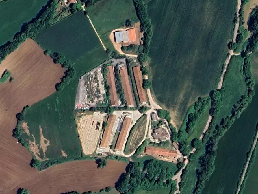 Immagine 15 di Magazzino in vendita  in Strada della Casella a Acquasparta