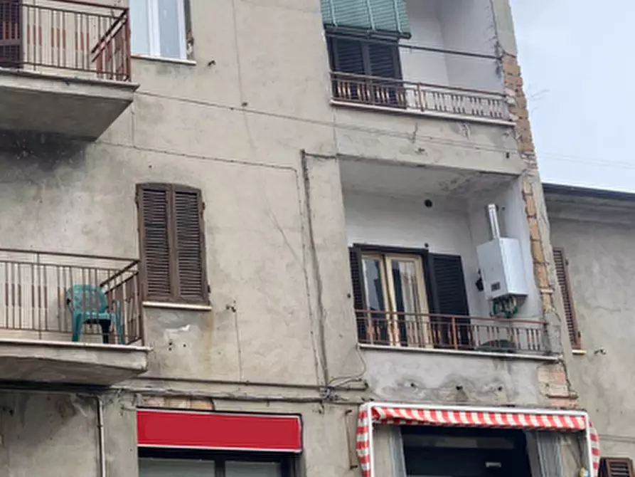 Immagine 2 di Negozio in vendita  in Via di Orvieto a Allerona