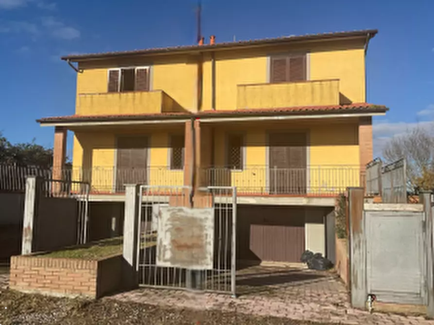 Immagine 2 di Casa bifamiliare in vendita  in Frazione Faiolo a Montegabbione