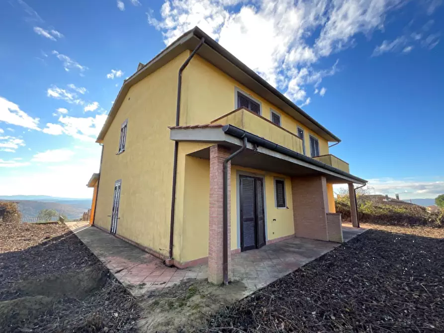 Immagine 4 di Casa bifamiliare in vendita  in Frazione Faiolo a Montegabbione