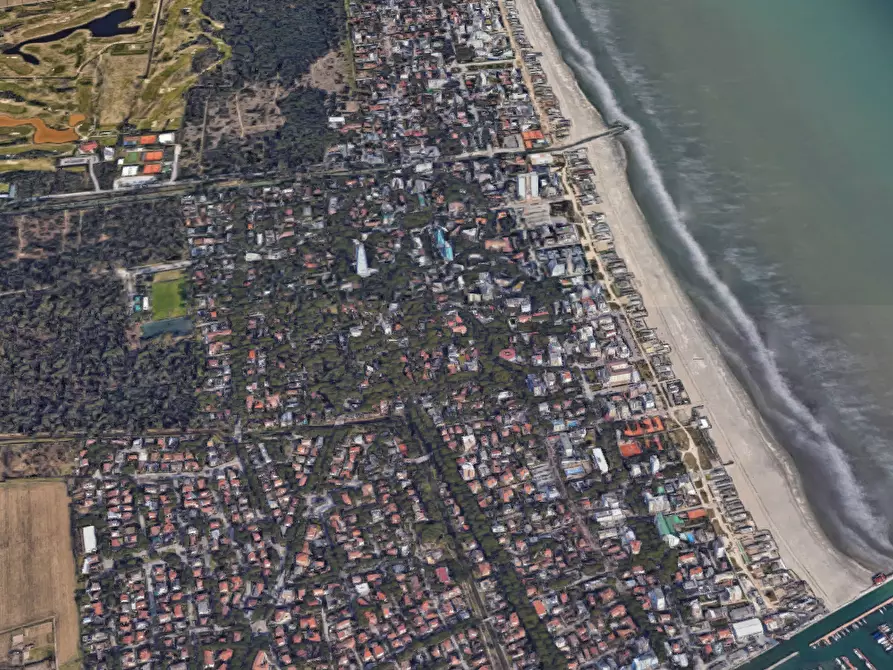 Immagine 10 di Negozio in vendita  in Rotonda Don Minzoni a Cervia