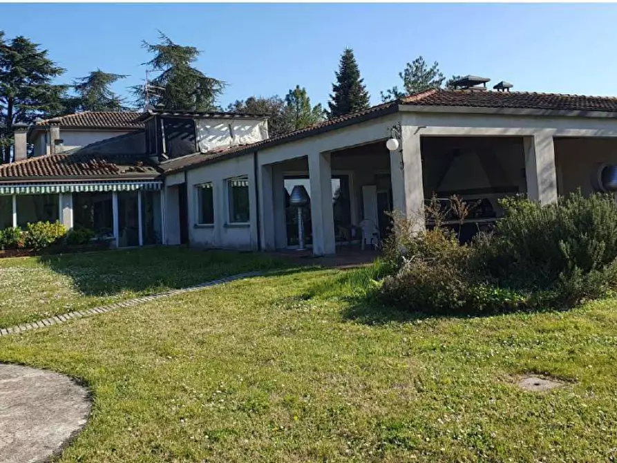 Immagine 4 di Villa in vendita  in Via Ravegnana a Ravenna