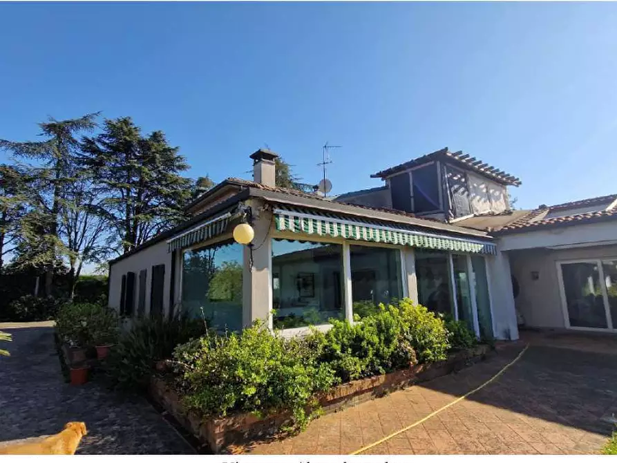 Immagine 5 di Villa in vendita  in Via Ravegnana a Ravenna