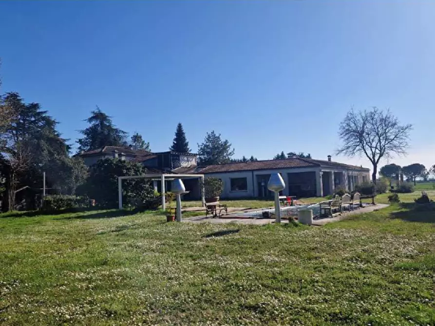 Immagine 11 di Villa in vendita  in Via Ravegnana a Ravenna