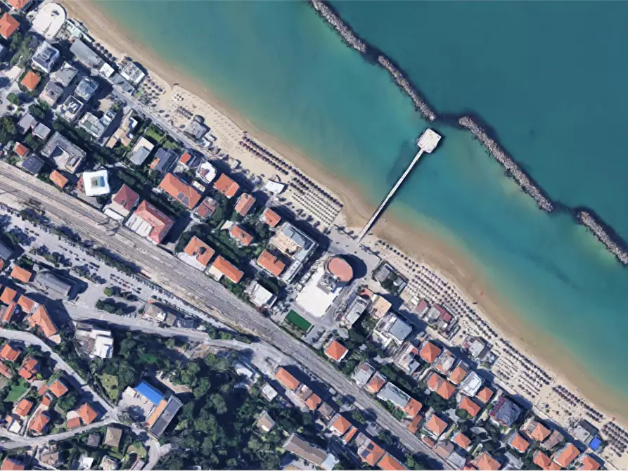 Immagine 3 di Negozio in vendita  in Via di Riccione  a Francavilla Al Mare