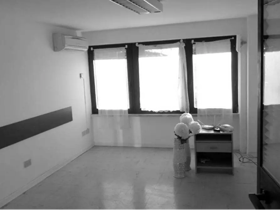 Immagine 3 di Ufficio in vendita  in Via Campo di Marte a Perugia