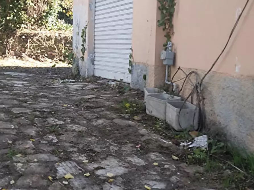 Immagine 4 di Stabile in vendita  in Via Angelo Pennoni a Gualdo Tadino