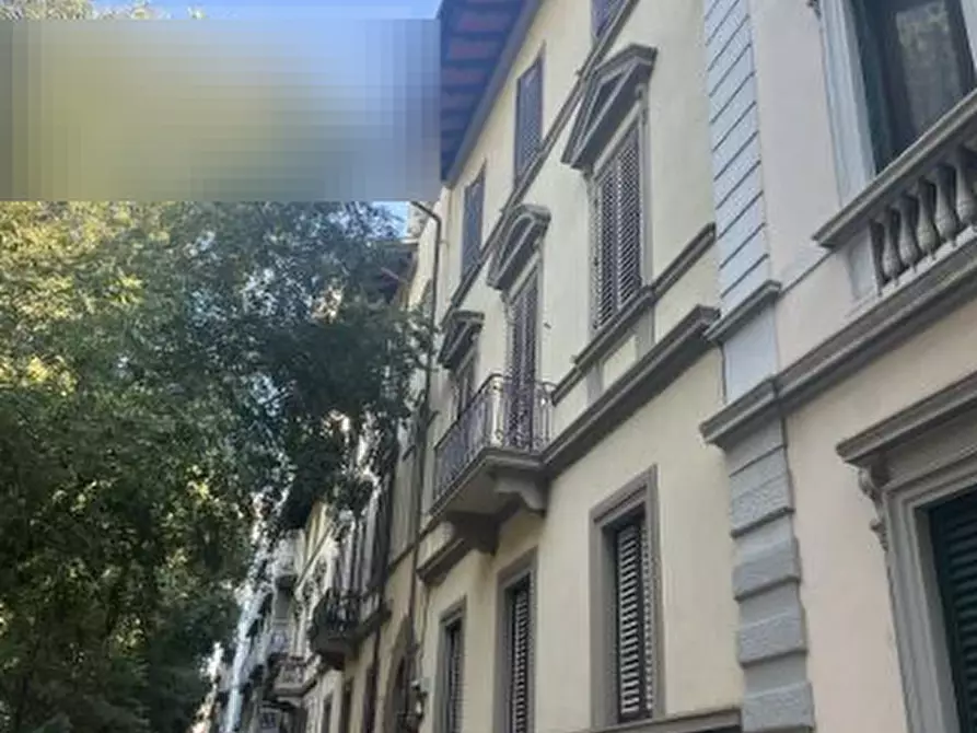 Immagine 5 di Appartamento in vendita  in Viale dei Mille a Firenze