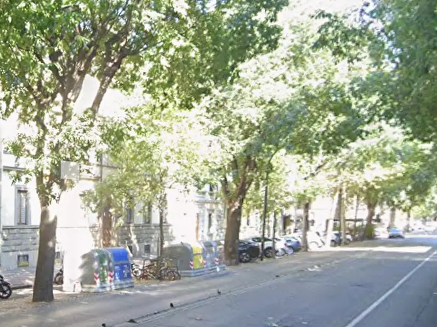 Immagine 9 di Appartamento in vendita  in Viale dei Mille a Firenze