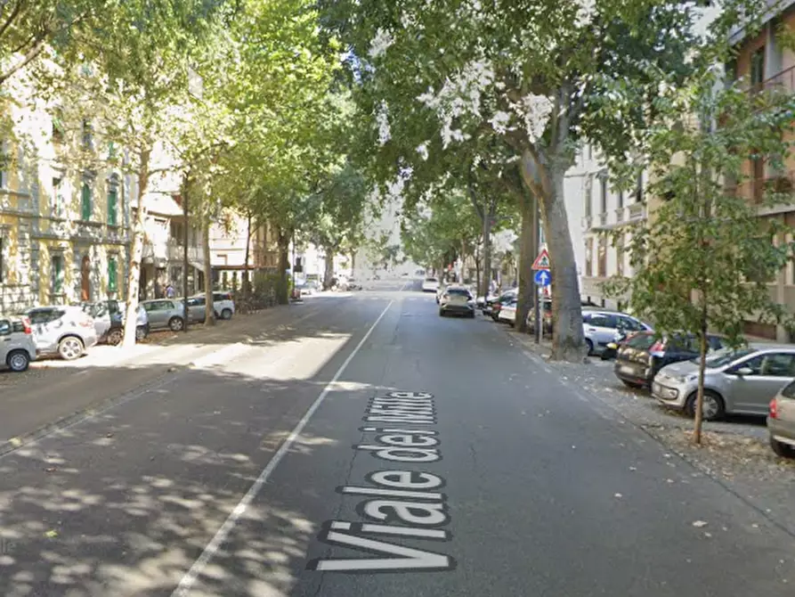 Immagine 11 di Appartamento in vendita  in Viale dei Mille a Firenze