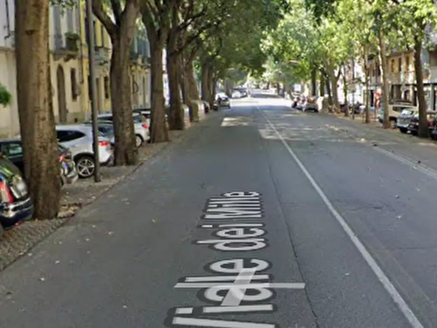 Immagine 12 di Appartamento in vendita  in Viale dei Mille a Firenze