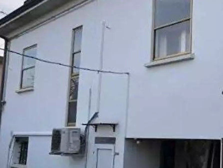 Immagine 3 di Porzione di casa in vendita  in Via Eugenio Curiel  a Lugo
