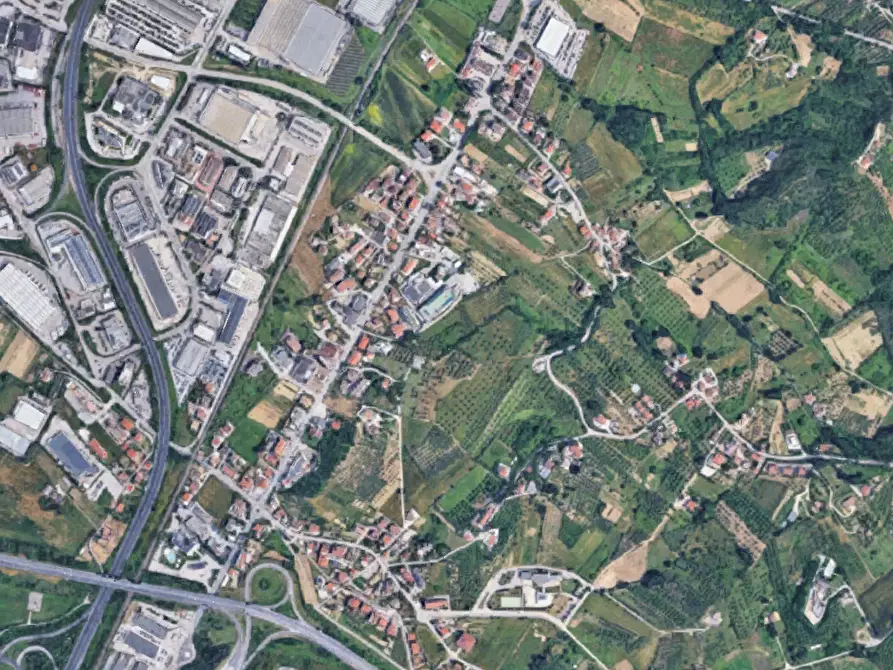 Immagine 5 di Garage in vendita  in Via Pietro Nenni  a San Giovanni Teatino