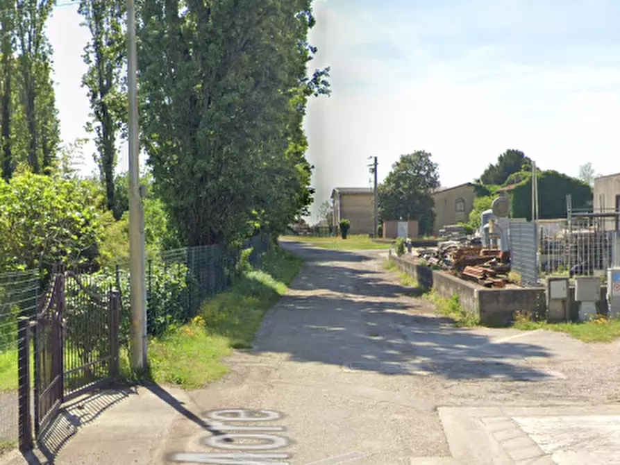 Immagine 8 di Laboratorio in vendita  in Via More a Bovolone