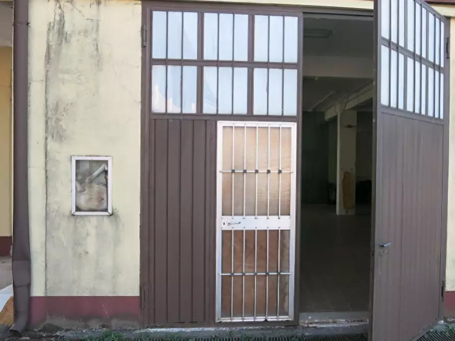 Immagine 4 di Laboratorio in vendita  in Via More a Bovolone