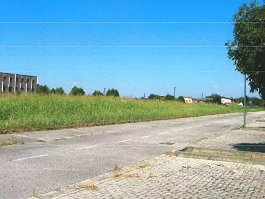 Immagine 3 di Terreno edificabile in vendita  in Via Enrico Fermi a Piazzola Sul Brenta