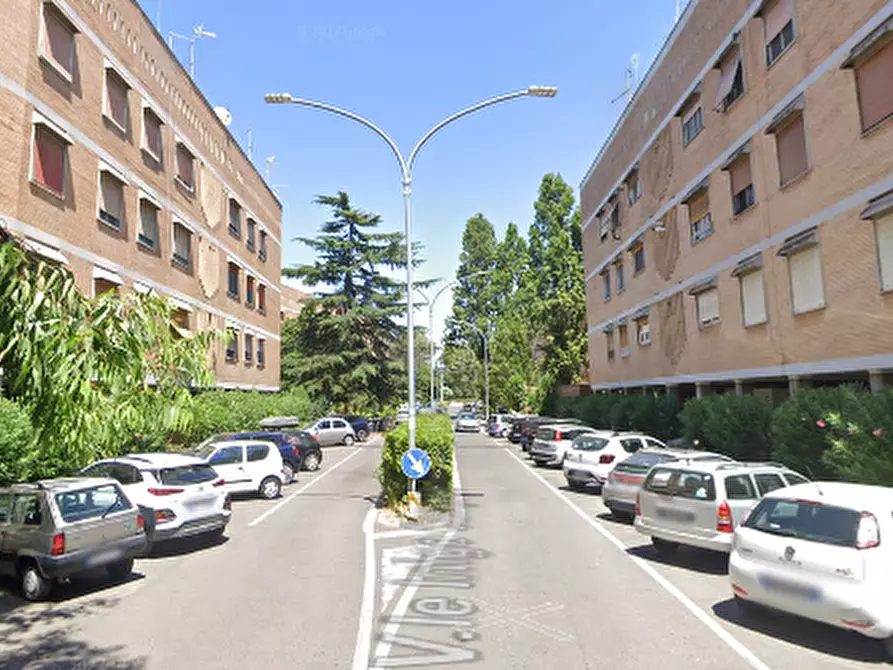 Immagine 5 di Appartamento in vendita  in V.le Inigo Campioni a Roma