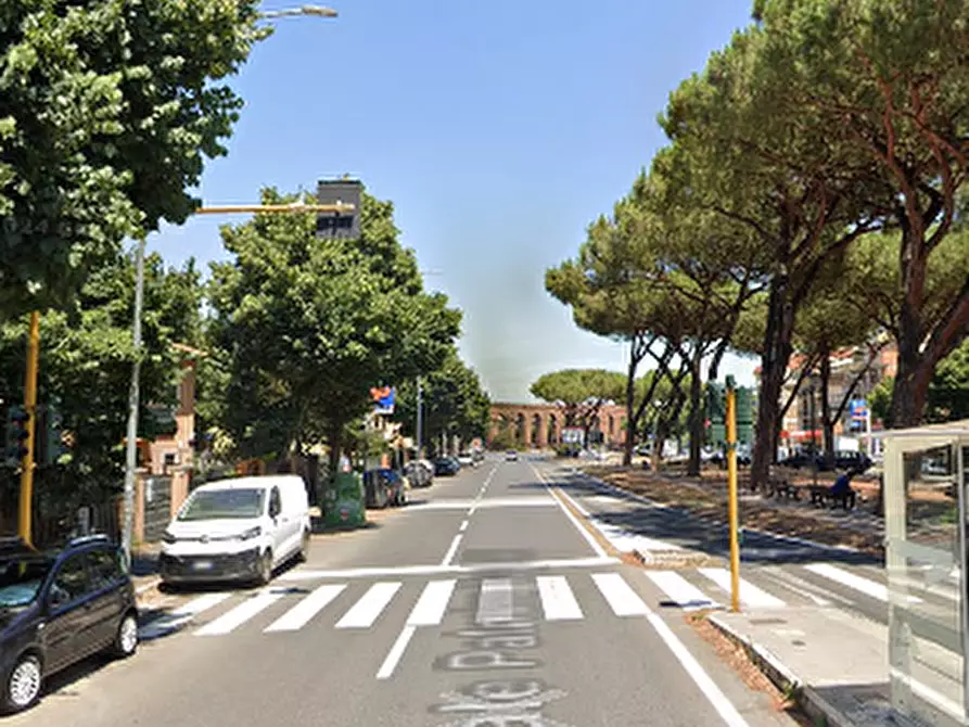 Immagine 3 di Appartamento in vendita  in Viale Palmiro Togliatti  a Roma