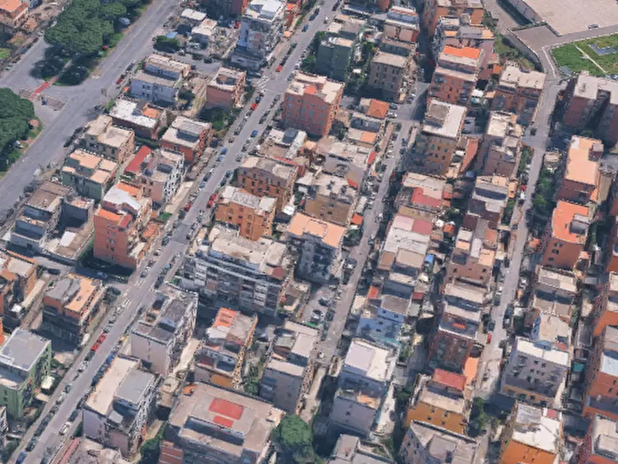 Immagine 12 di Appartamento in vendita  in Viale Palmiro Togliatti  a Roma