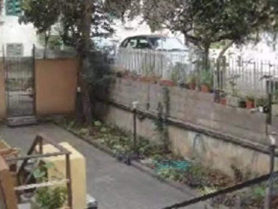 Immagine 4 di Appartamento in vendita  in Viale Palmiro Togliatti  a Roma