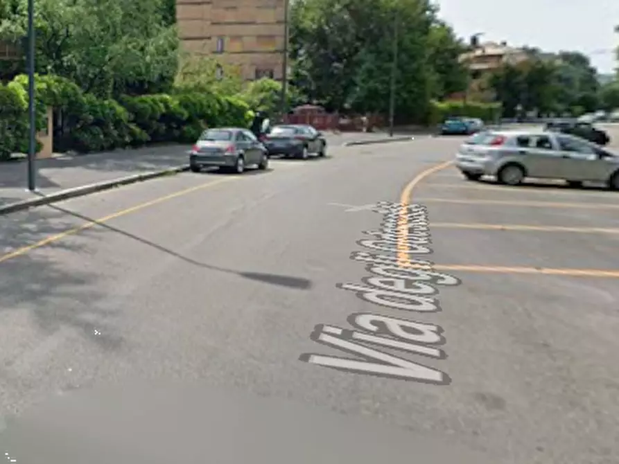 Immagine 17 di Appartamento in vendita  in Via degli Odescalchi a Milano