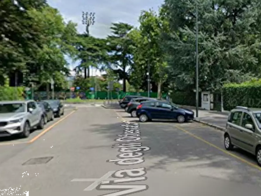 Immagine 18 di Appartamento in vendita  in Via degli Odescalchi a Milano