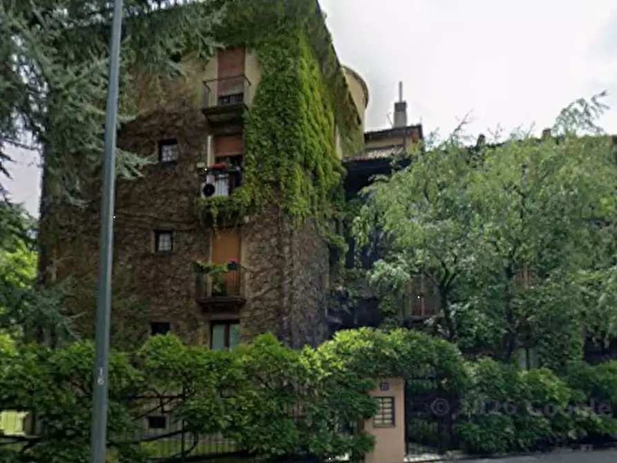 Immagine 6 di Appartamento in vendita  in Via degli Odescalchi a Milano