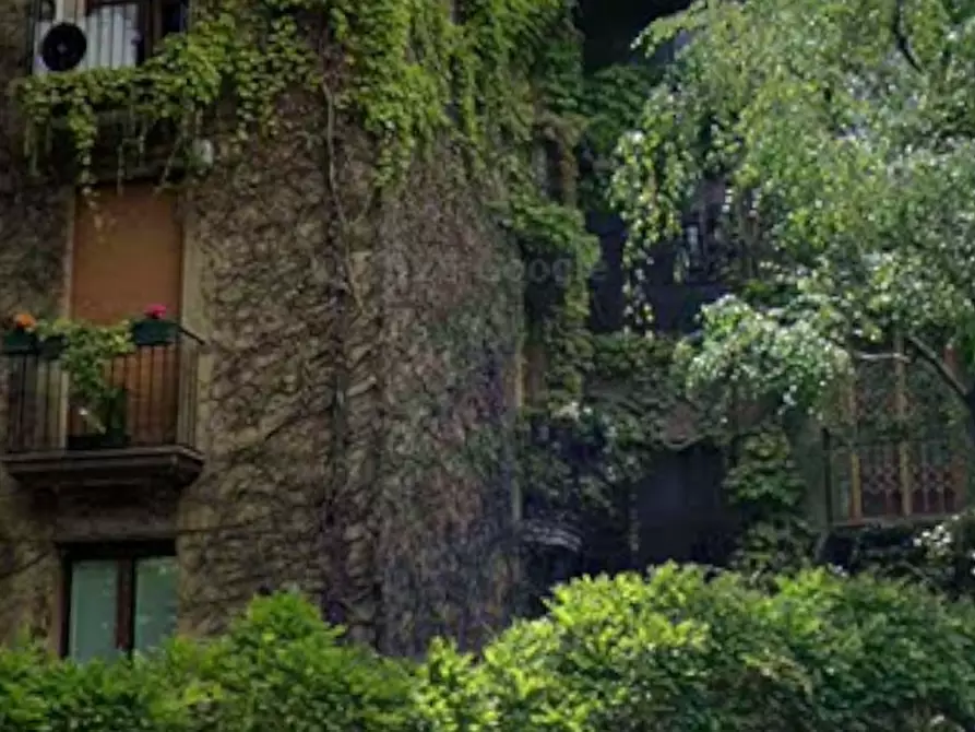 Immagine 12 di Appartamento in vendita  in Via degli Odescalchi a Milano