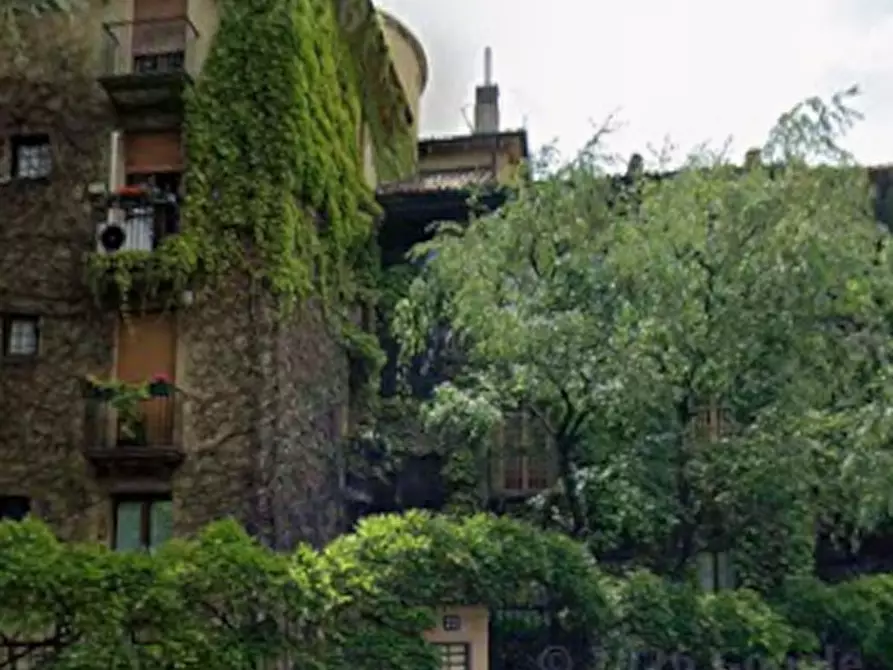 Immagine 13 di Appartamento in vendita  in Via degli Odescalchi a Milano