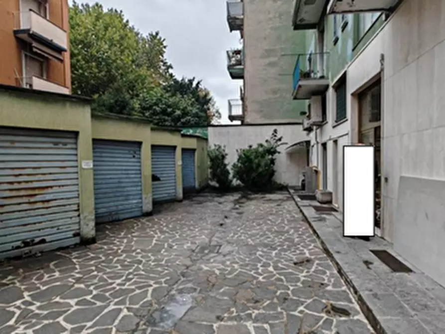 Immagine 7 di Appartamento in vendita  in Via Anfelo Inganni a Milano