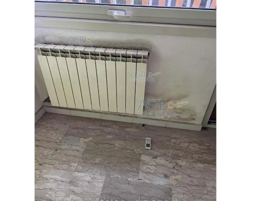 Immagine 13 di Appartamento in vendita  in Viale dei Promontori a Roma