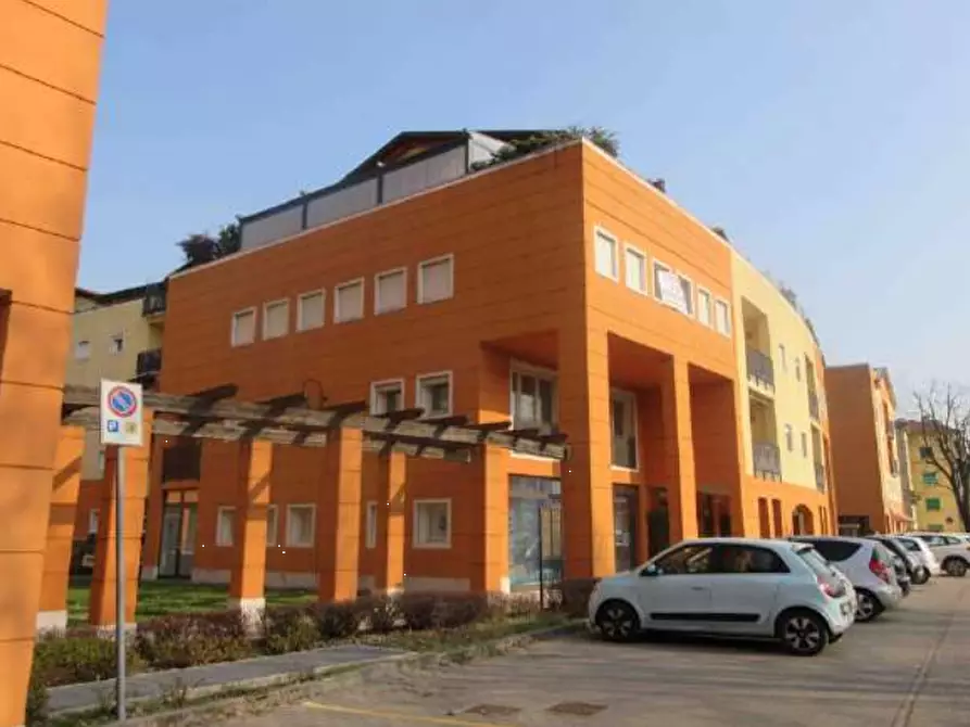 Immagine 1 di Ufficio in vendita  in Piazzale Mario Rumor a Chiampo