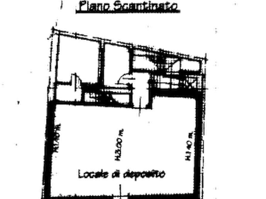 Immagine 2 di Magazzino in vendita  in Via Filippo Corridoni a Mantova