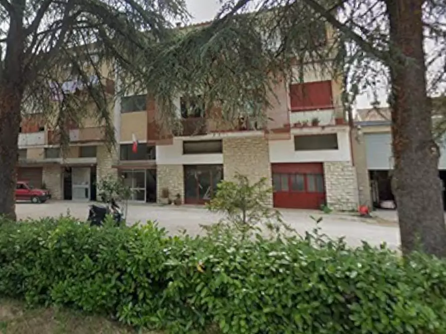 Immagine 13 di Magazzino in vendita  in Via Lombardia a Umbertide