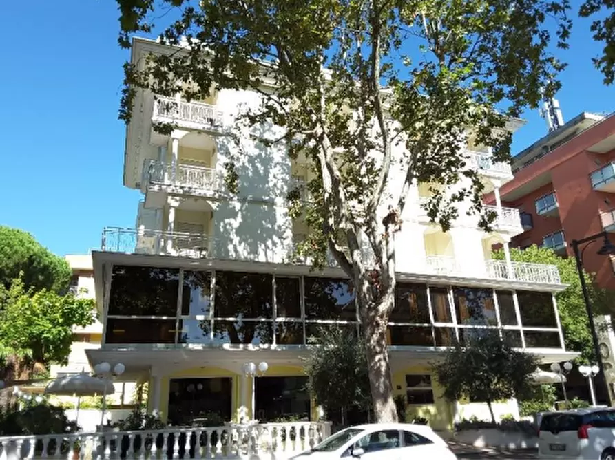 Immagine 1 di Hotel in vendita  in Via Giovanni da Verrazzano a Cesenatico