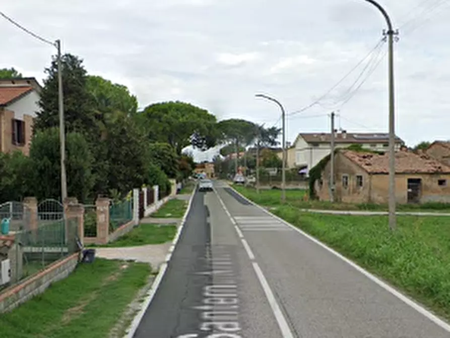 Immagine 5 di Garage in vendita  in Via Santerno Ammonite a Ravenna