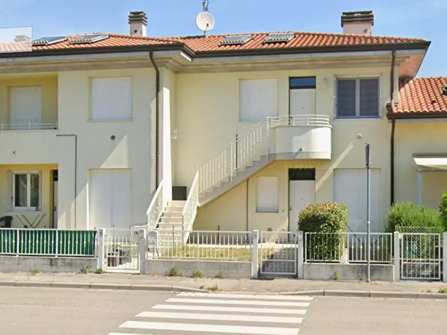 Immagine 1 di Appartamento in vendita  in via Santo Stefano a Ravenna