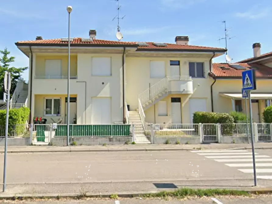 Immagine 4 di Appartamento in vendita  in via Santo Stefano a Ravenna