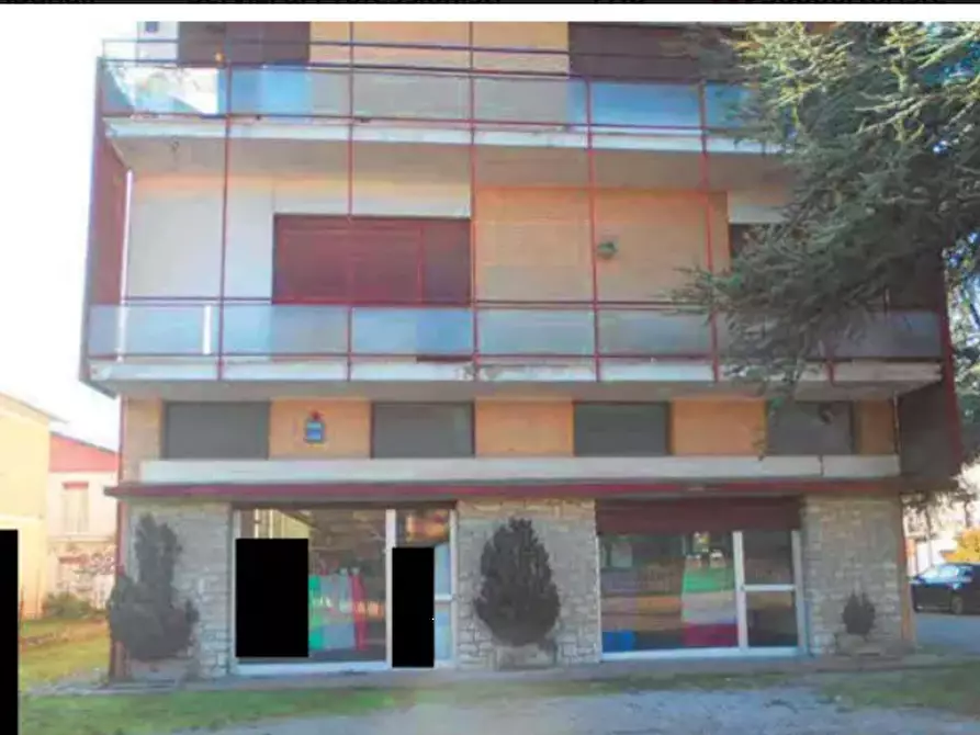 Immagine 4 di Laboratorio in vendita  in Via Lombardia a Umbertide