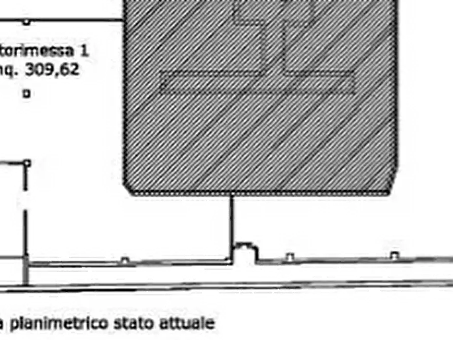 Immagine 5 di Garage in vendita  in Via della Rustica  a Roma