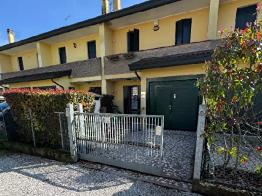 Immagine 1 di Villetta a schiera in vendita  in Via San Francesco a Cona