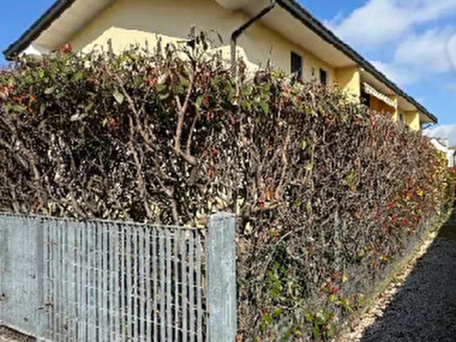 Immagine 2 di Villetta a schiera in vendita  in Via San Francesco a Cona