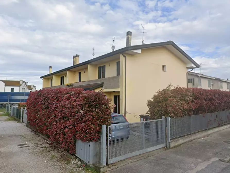 Immagine 5 di Villetta a schiera in vendita  in Via San Francesco a Cona