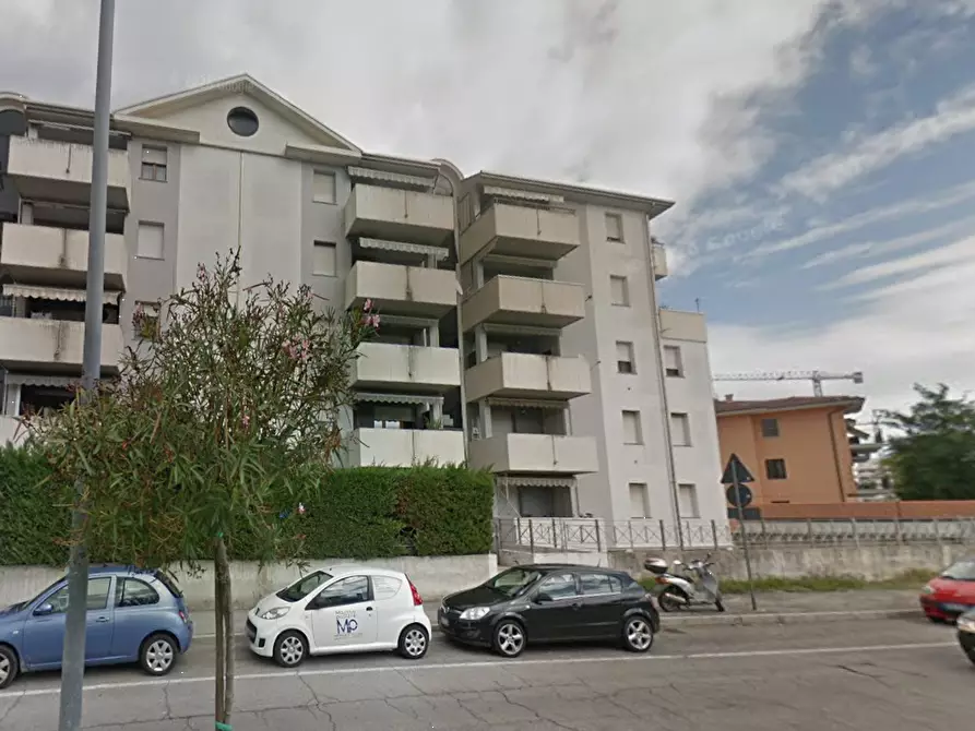 Immagine 9 di Appartamento in vendita  in Viale Filippo Pigafetta a Chioggia