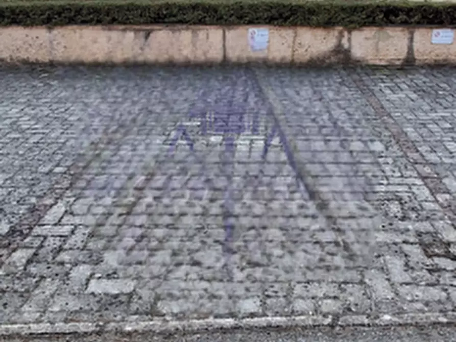 Immagine 2 di Posto auto in vendita  in Strada Malpasso a Rivanazzano